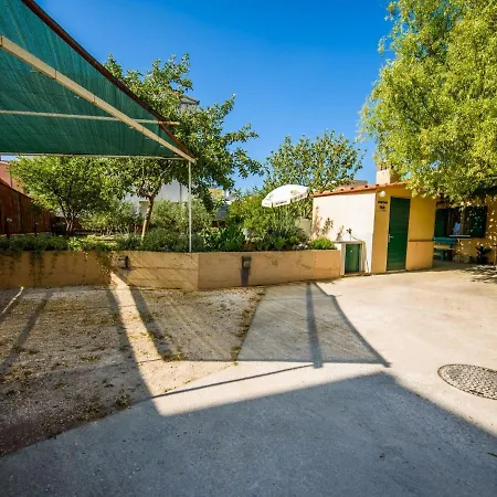 Taja By Interhome Сплит