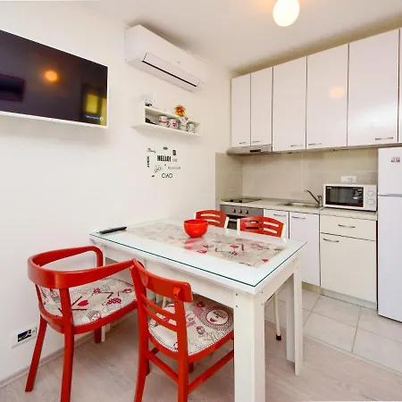 Дом отдыха Taja By Interhome Сплит