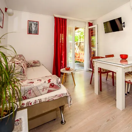 Taja By Interhome Split