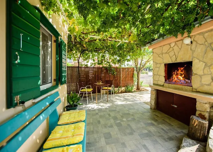 Сasa de vacaciones Taja By Interhome