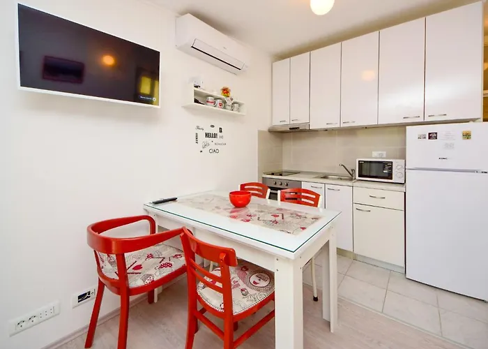 Сasa de vacaciones Taja By Interhome Split