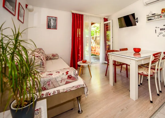 Taja By Interhome Split